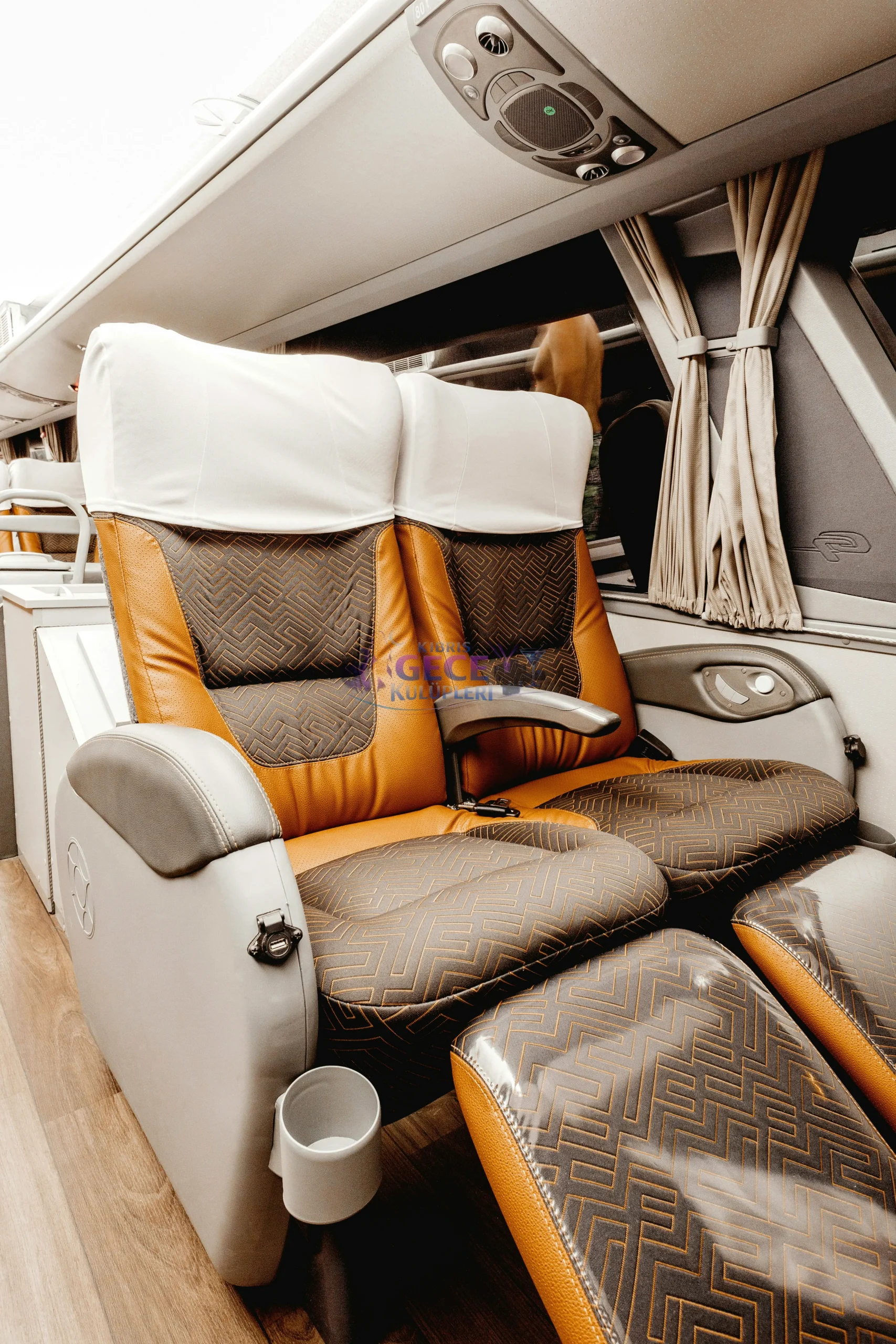 Kıbrıs Mercedes V-Class VIP Araç