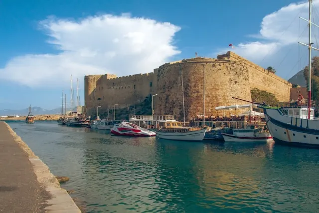 Kıbrıs gece kulüpleri Lefkoşa Girne Mağusa ve Güzelyurt karşılaştırması